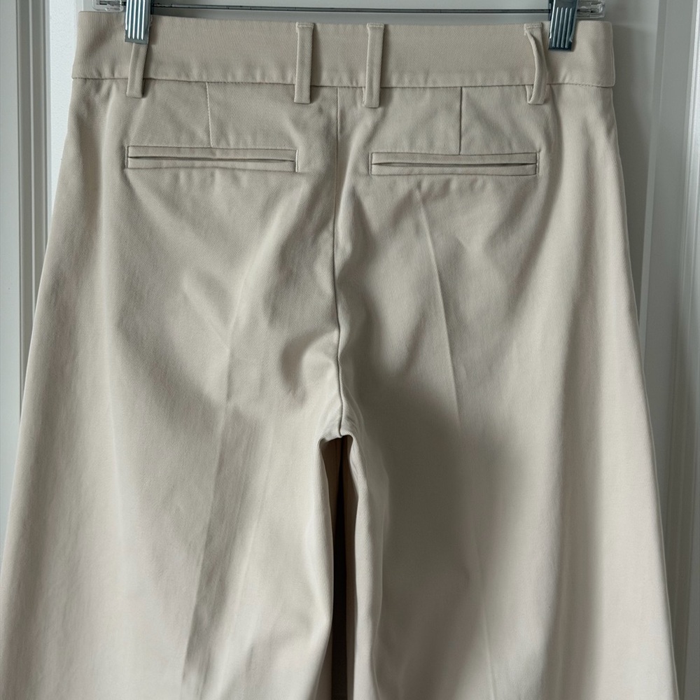 Elegant Banana Republic Factory Cream Wide Leg Mid-Rise Cotton Pants-2(S) - Picture 5 of 11